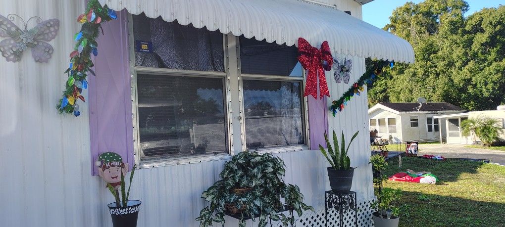 Venta O( Cambiar De Lugar)Es Negociable."Solo En Kissimmee.