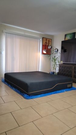NEW CALIFORNIA KING SIZE EGO MATTRESS FOR SALE! IN EXCELLENT CONDITION! FREE DELIVERY