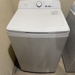 Insignia Washer Machine White
