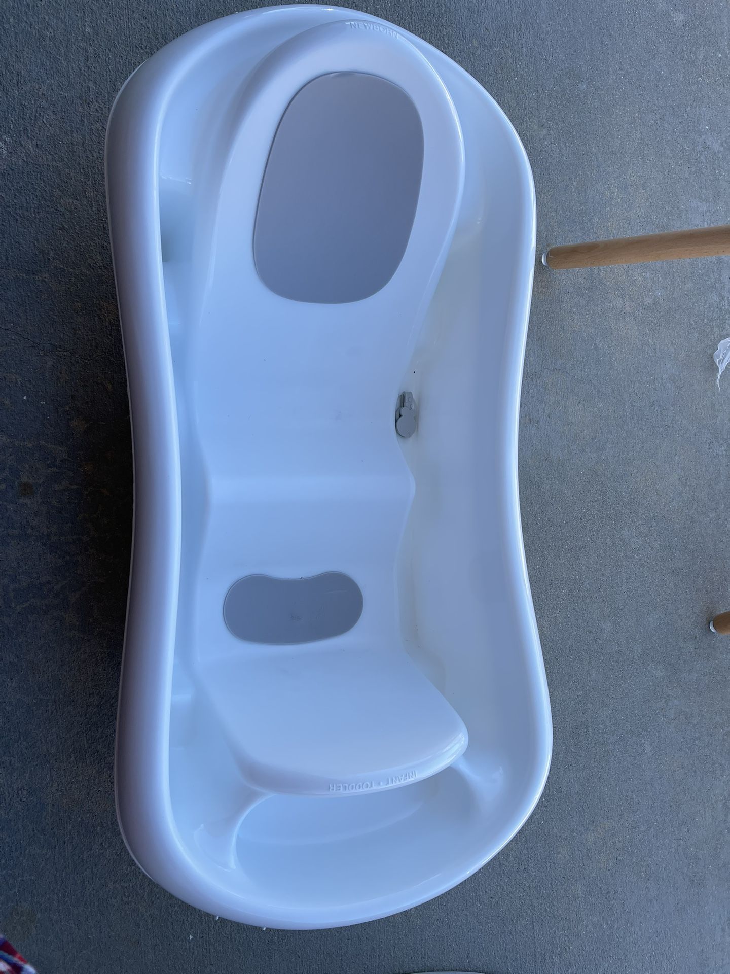 Bath Tub For Newborn