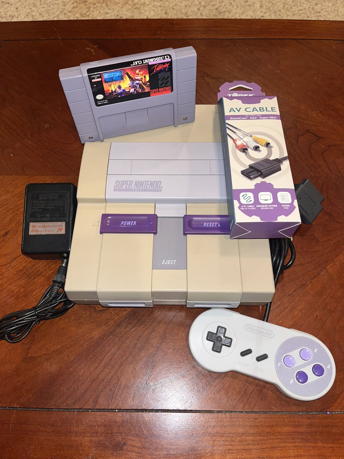 Super Nintendo SNES Console bundle with controller cables and game tested, clean