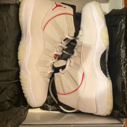 Air Jordan 11 Platinum 
