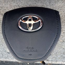 2014-2018 Toyota RAV4 Wheel Accessories Oem.