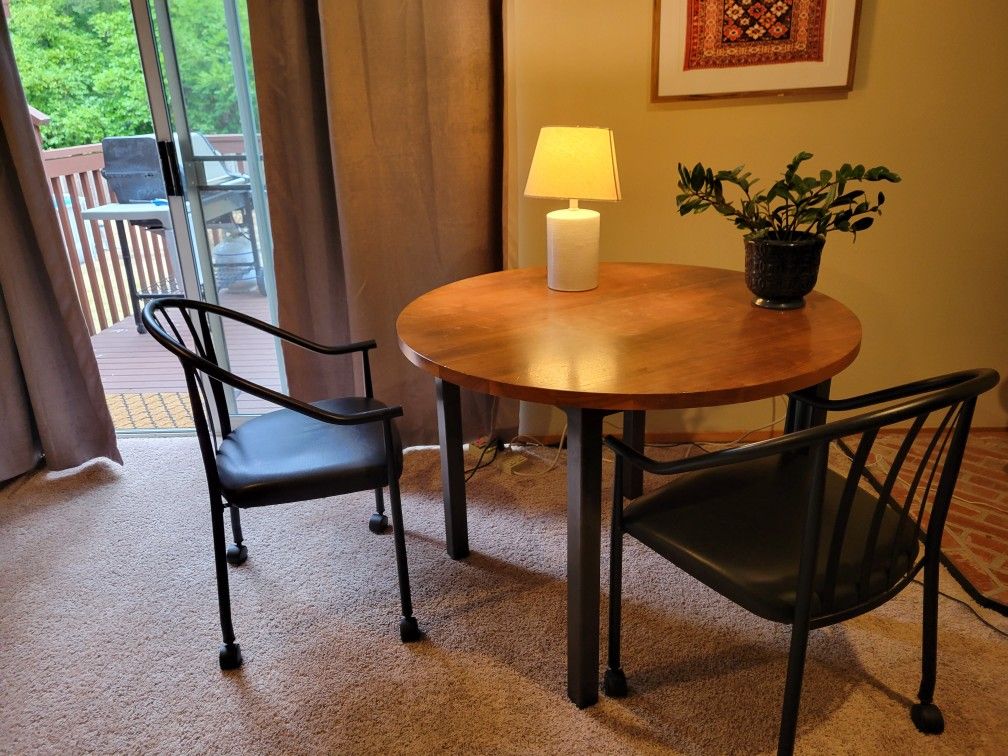 Awesome, Sturdy, Table