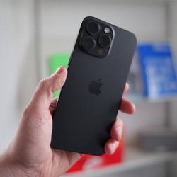 iphone 15 128 gb locked to straight talk brand new