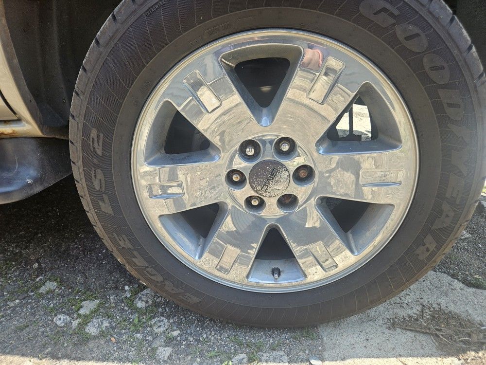20inch Chrome Wheels With Tires Fits 6x139 Lug Pattern