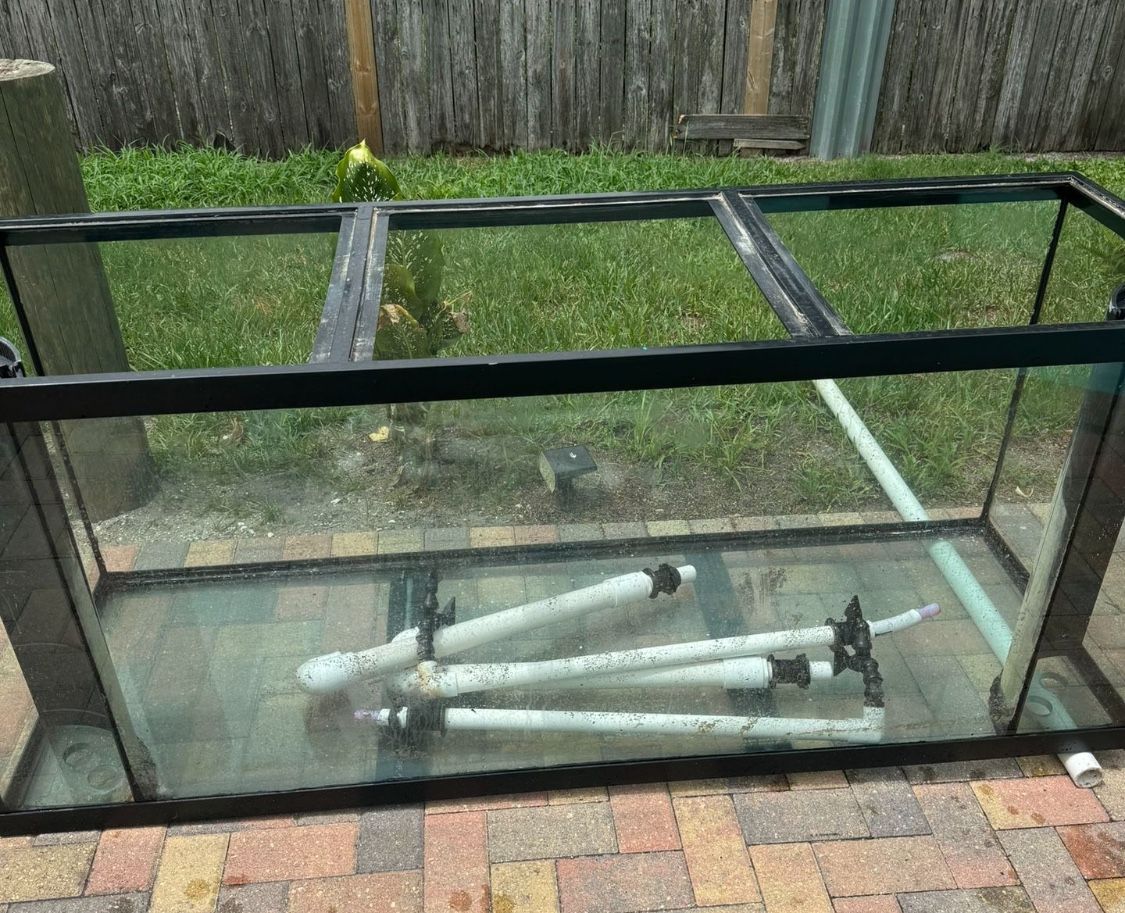 Very Large Aquarium/Tank 200+ Gallon