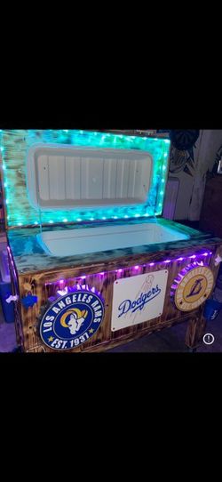 CUSTOM ICE CHEST