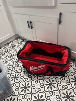 Milwaukee bag large