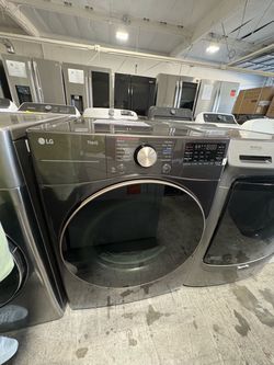 LG ThinQ Front-Load Dryer Black Steel