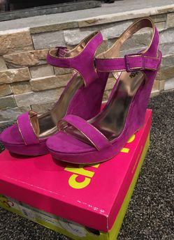 New Charlotte Rusee, Purple Suede / Size 8