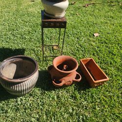 4 Pots For Plants Plus Iron Stand.  5 Pieces