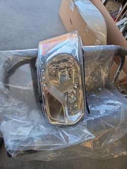 2022 Ford transit  rt headlight