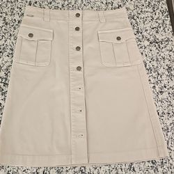 Burberry  Skirt. Tan color Size 6
