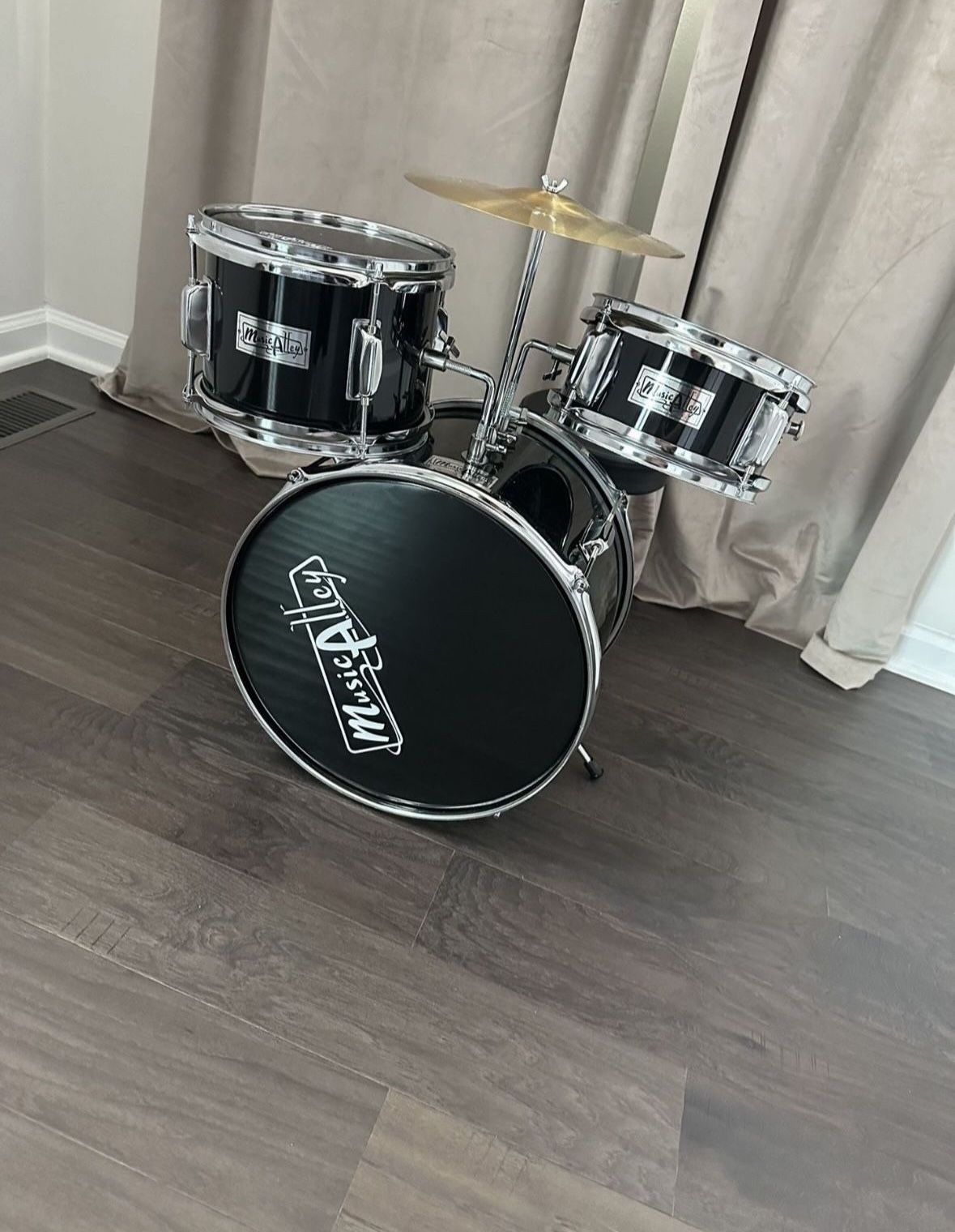 Music Alley Toddler Drum Set