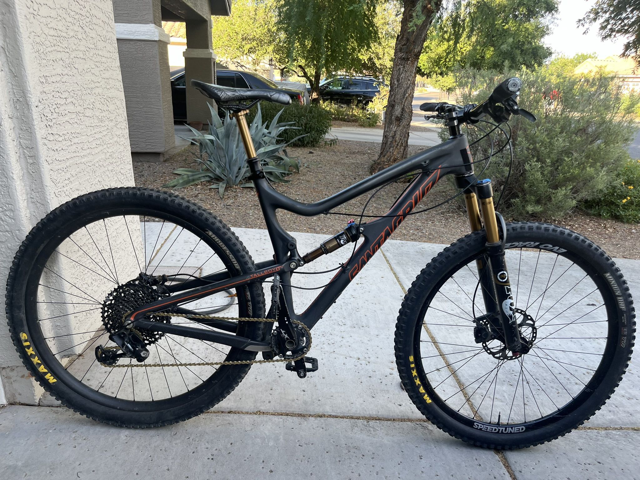 Santa Cruz Tallboy LT Carbon