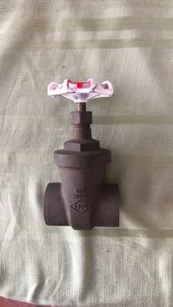 Red-white Toyo 207A-2 GATE VALVE, 2 inch sweat