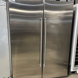 THERMADOR REFRIGERATOR FREEZER BUILT IN UNITS 