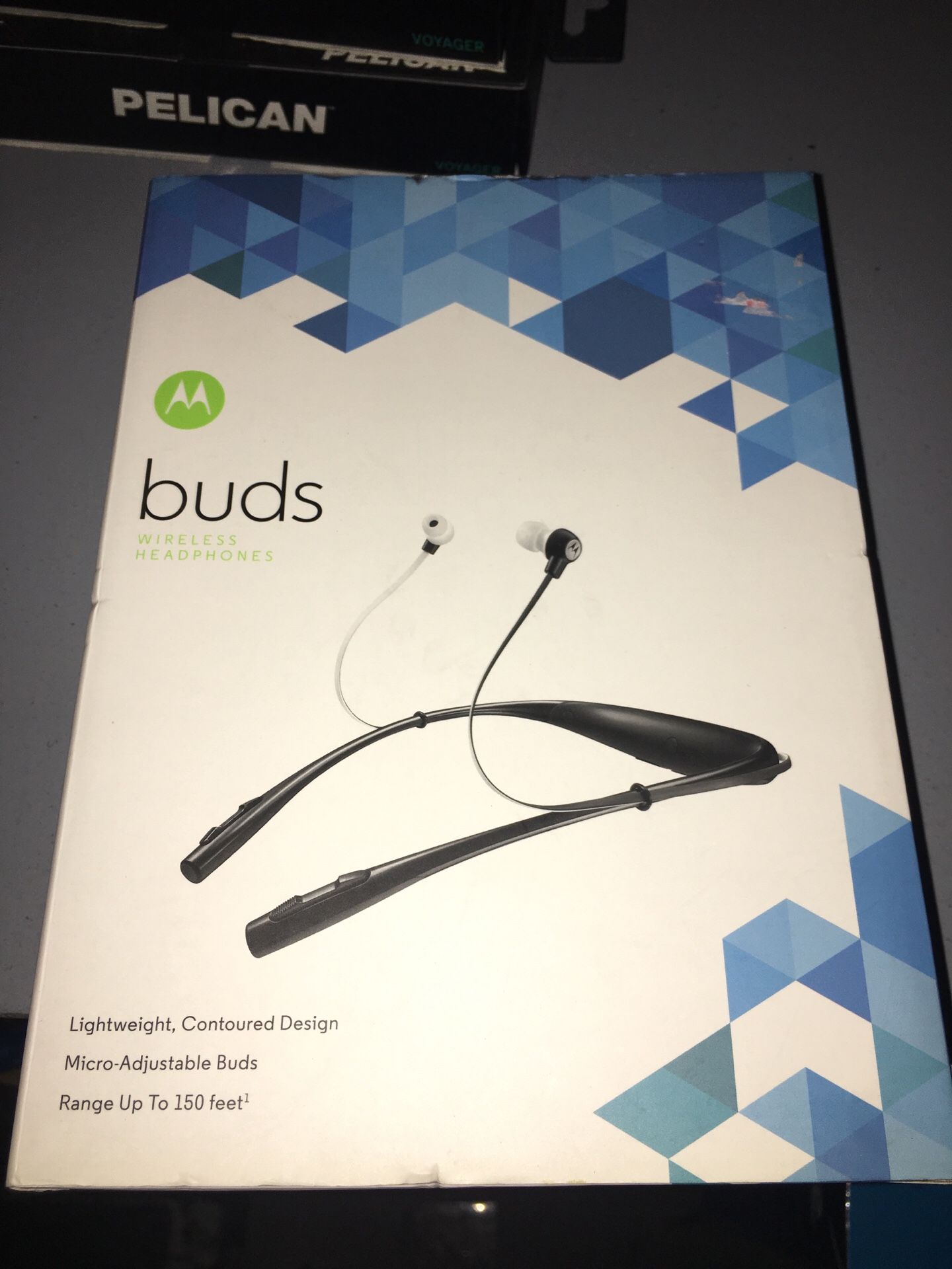 New, Motorola ear buds headphones wireless BT
