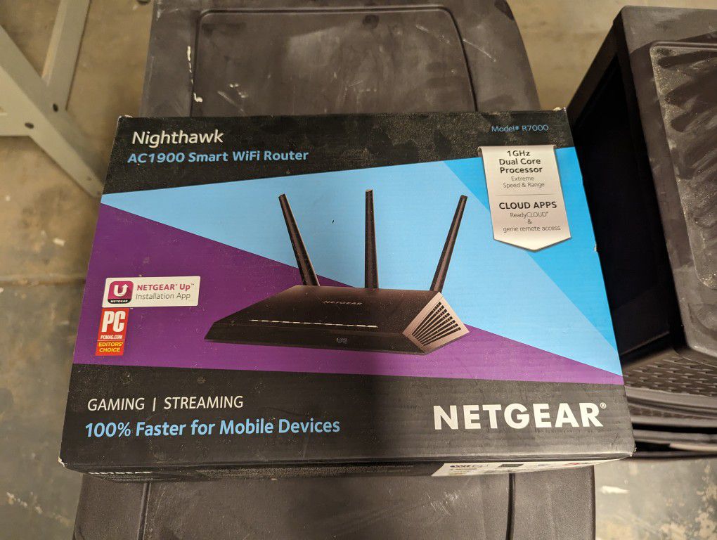 NETGEAR- Nighthawk AC1900 WIFİ
Router Black (R7O00-10ONAS) Open Box