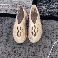 Yeezy Foam Runner