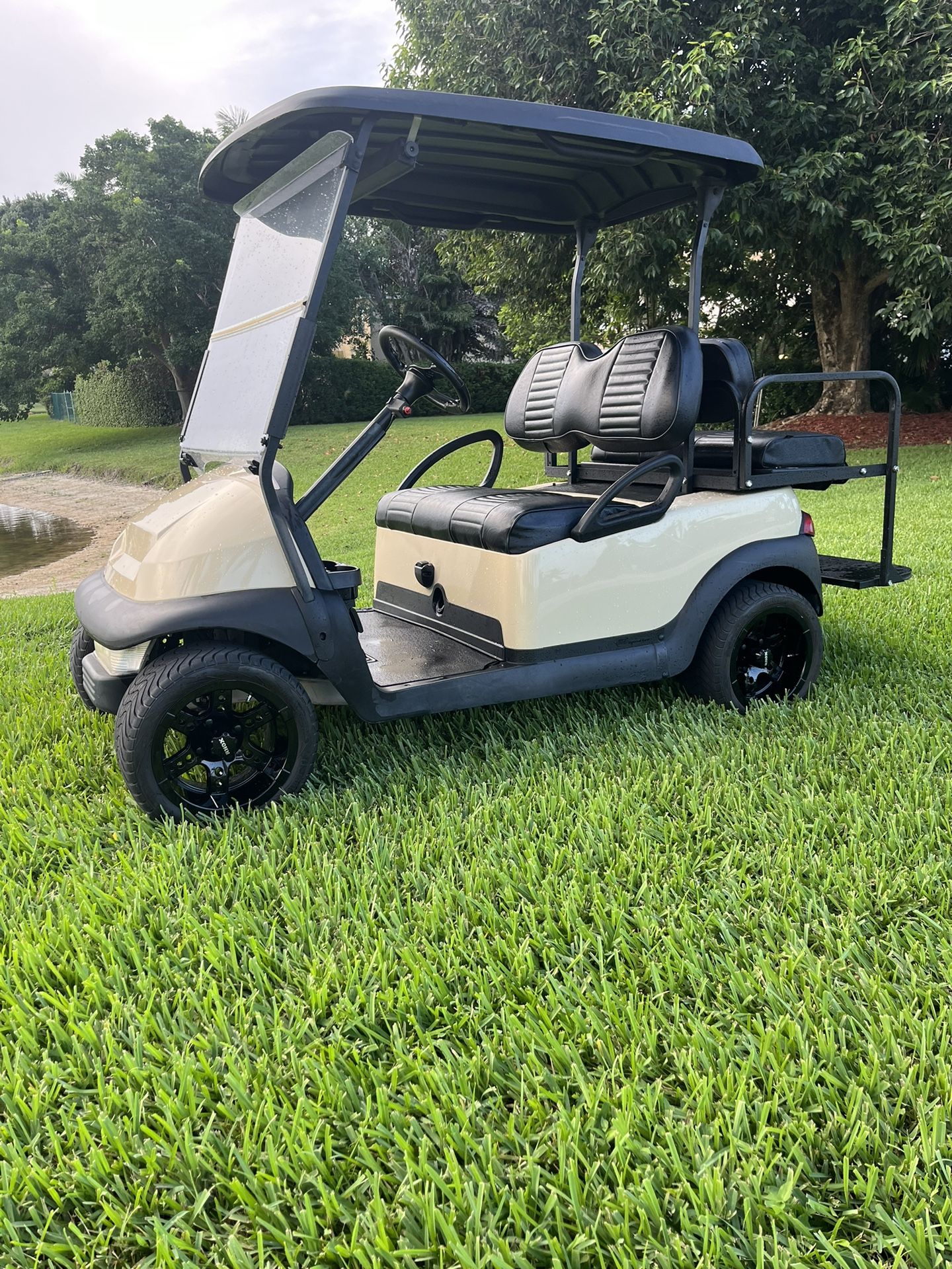 2016 Club Car Precedent