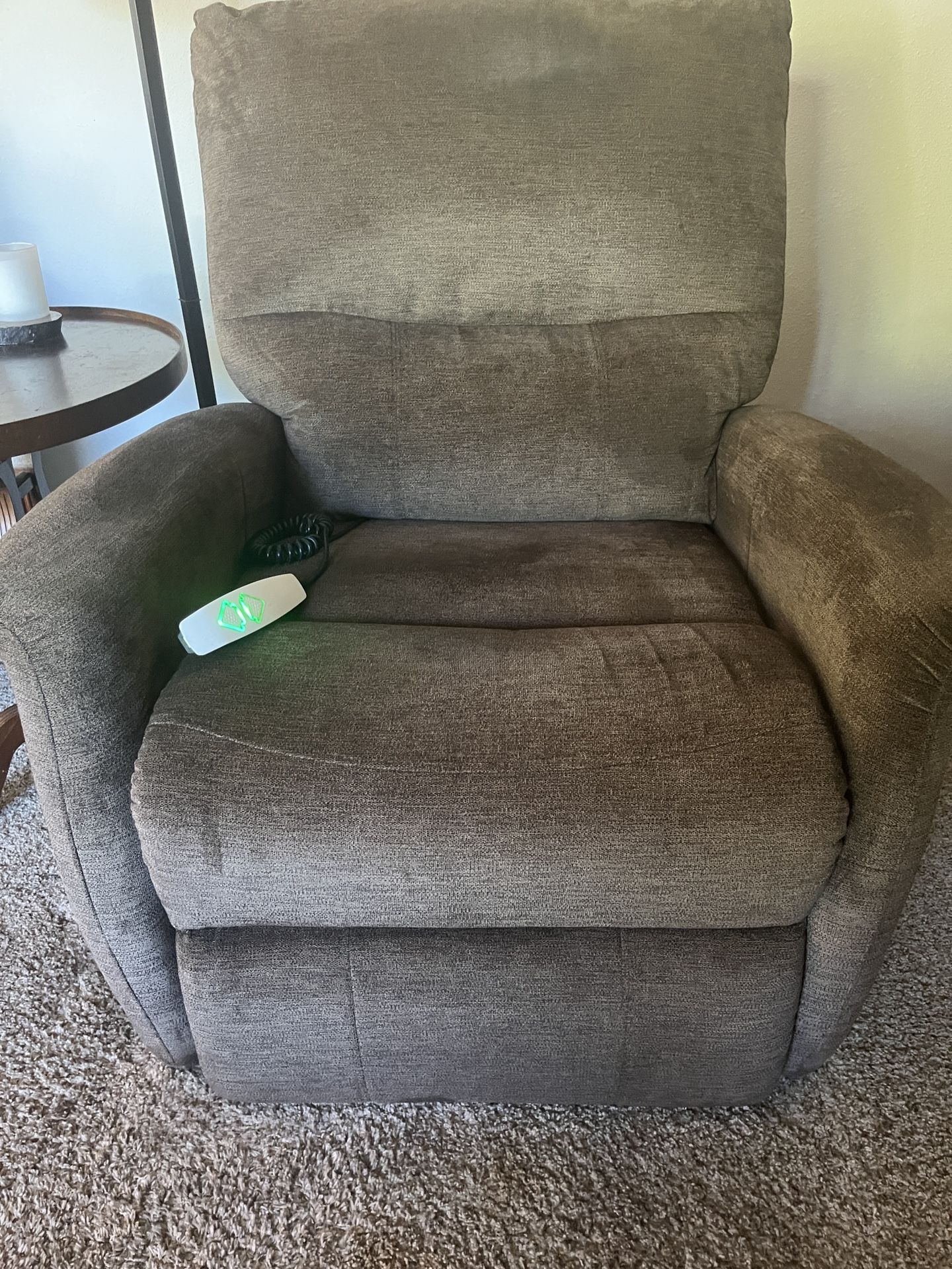Electric lazy Boy Recliner