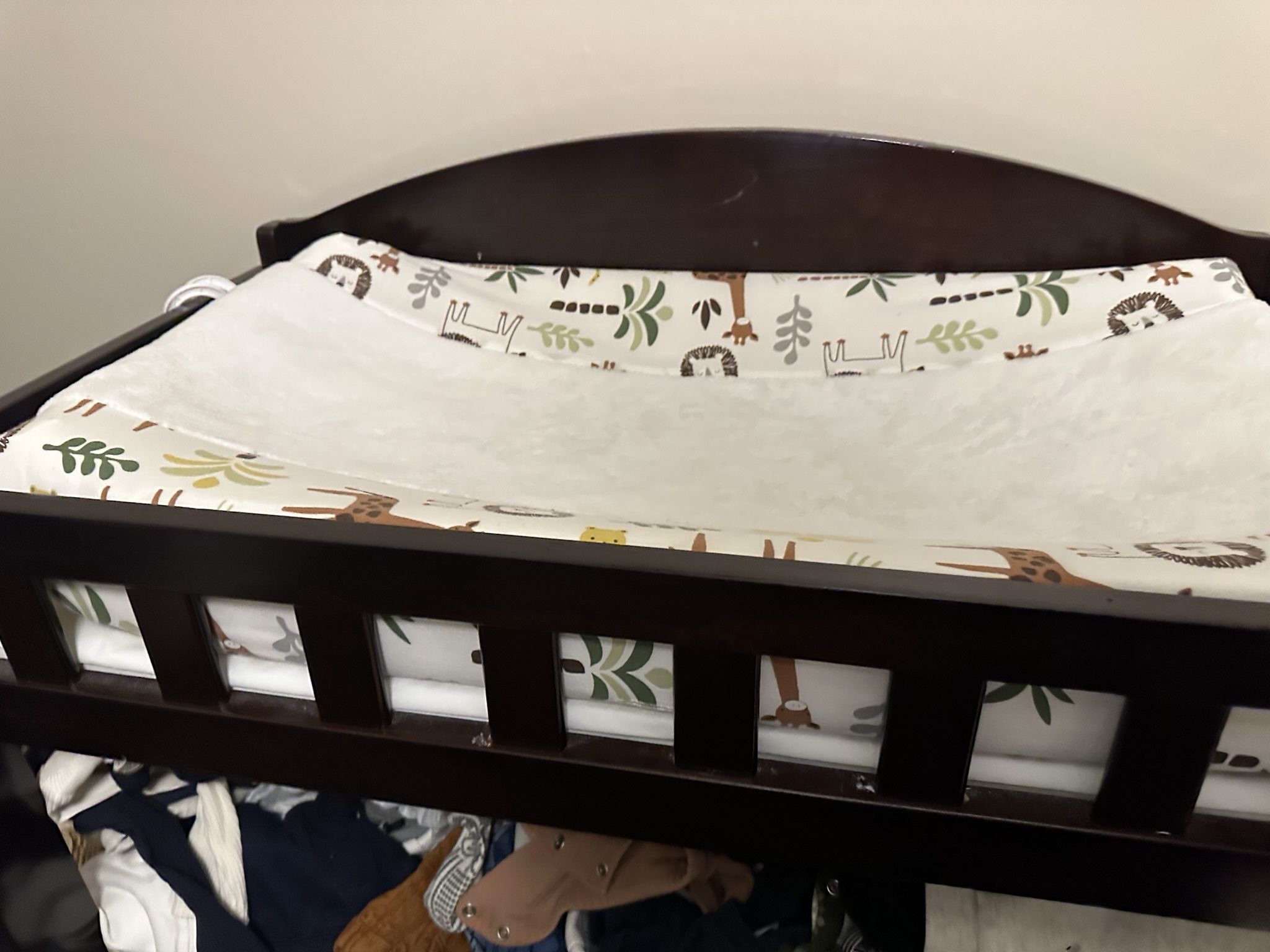 Delta Changing Table