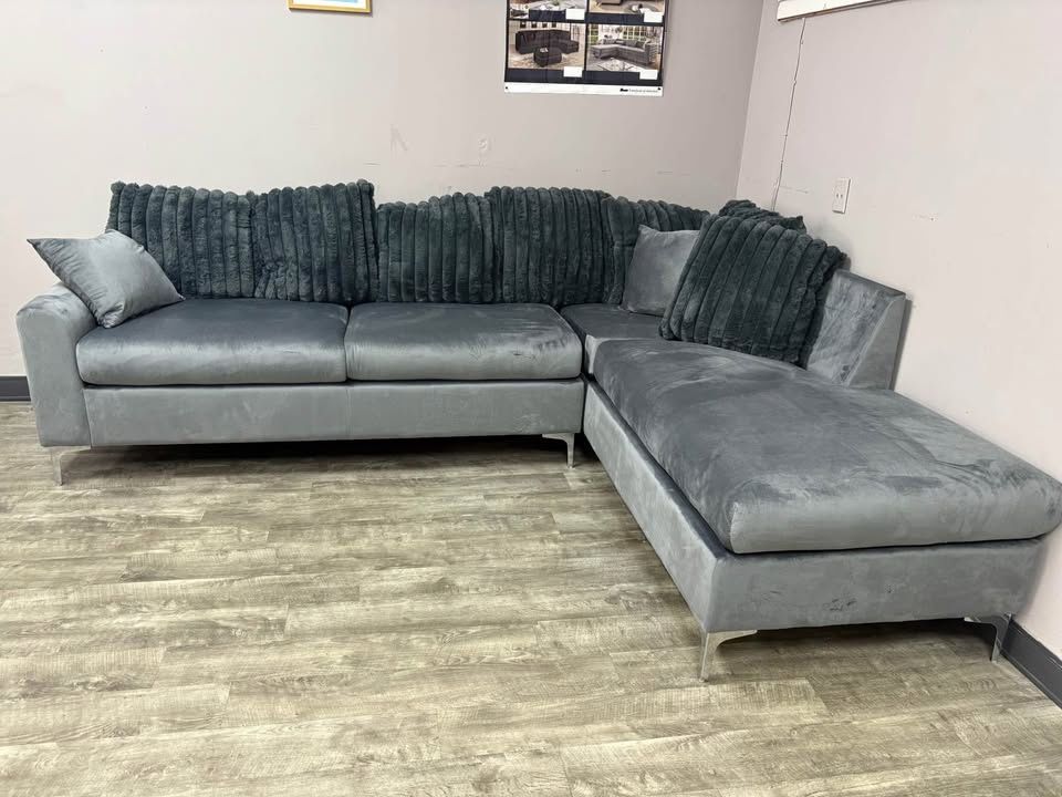 Brand New Grey/Black L Shape Sectional Sofa/Couch