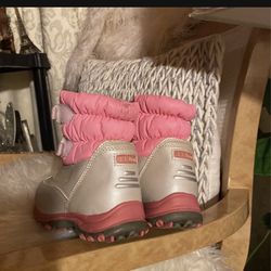 Baby Girl Snow Boots Water Proof. Sz. 7