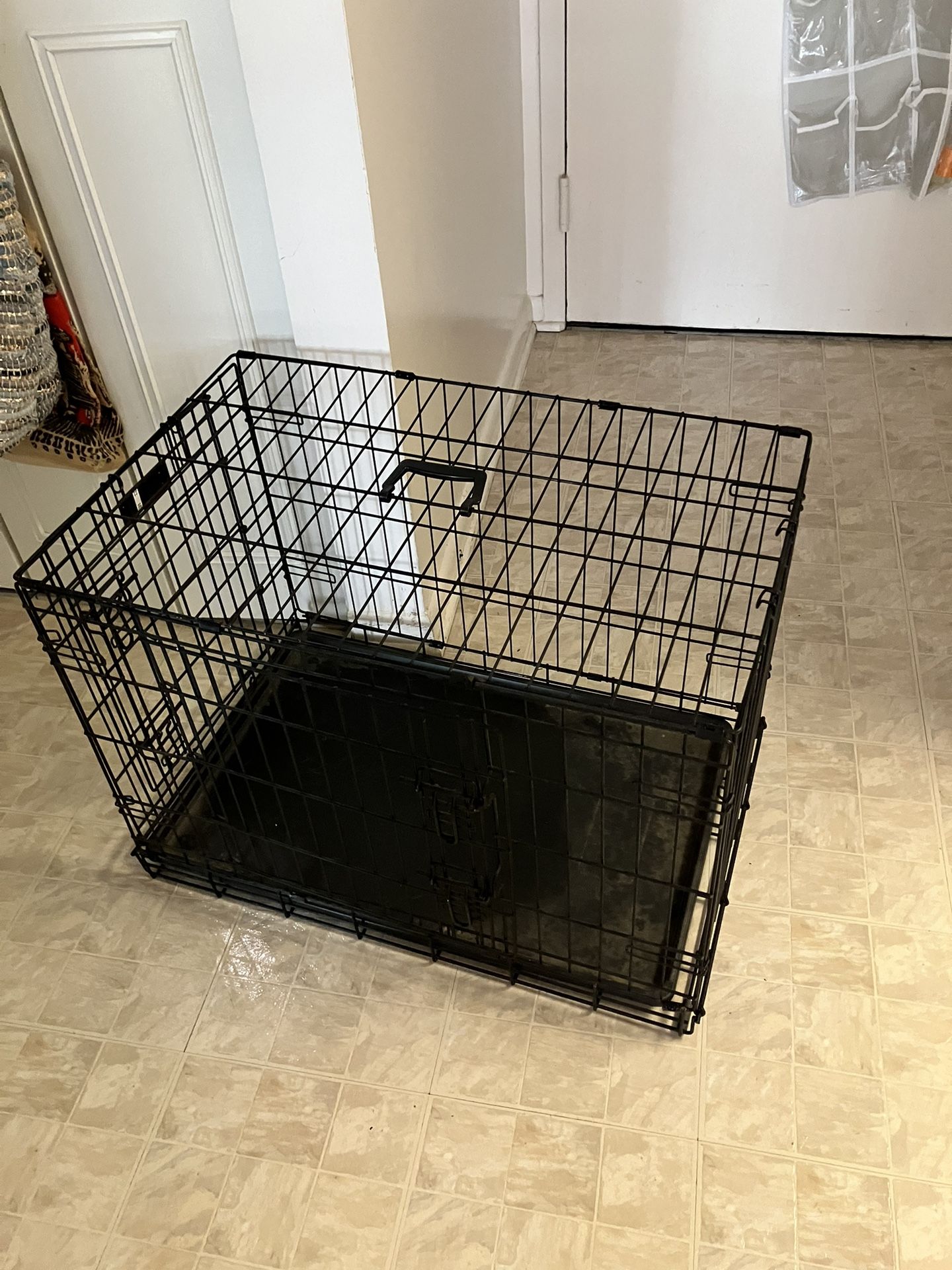 Cage No Wheels Sturdy Closes Good Buy