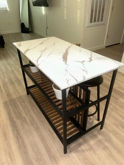 Island/ table