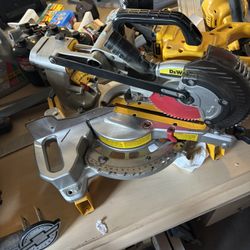 Dewalt 7 1/4 Miter Saw 
