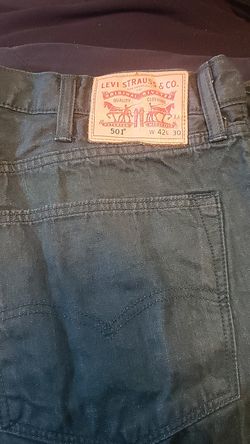 LEVI'S JEANS SIZE 42 X 30