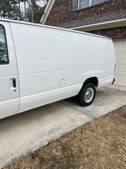 2003 Ford E-250