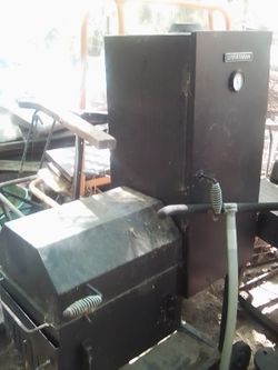 Barbeque smoker