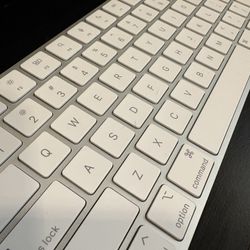 Apple Magic Keyboard
