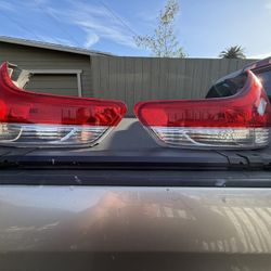 Toyota Siena Tailgate Lights 2011-2020