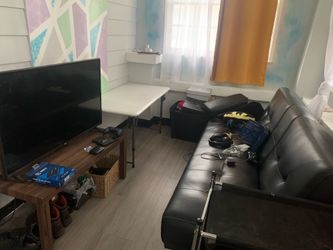 Storage unit sale out