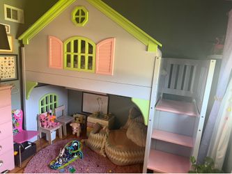 Playhouse bunk bed