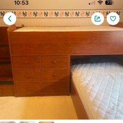 Kids Room: Twin Beds 