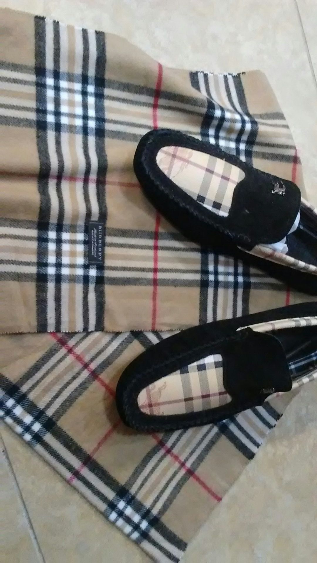 Burberry mens loafers with scarf