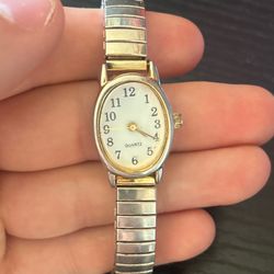 Vintage Quartz Watch - Women