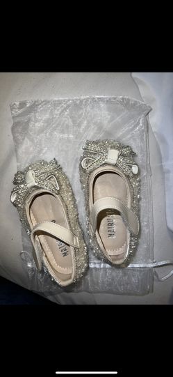 Cute Little Baby Shoe With Pearls