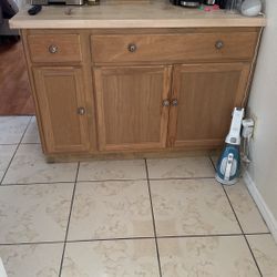Kitchen Cabinet 