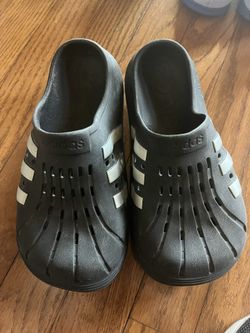 Adidas Crocs Boys Size 2