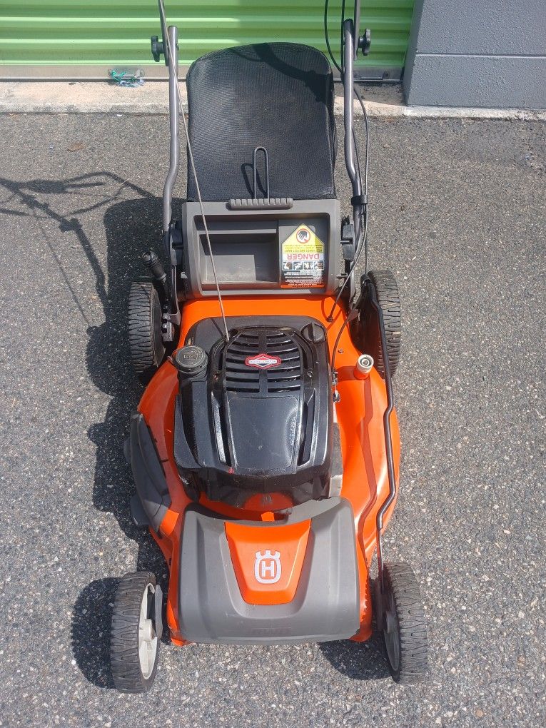 190cc Husqvarna Self Propelled Mower