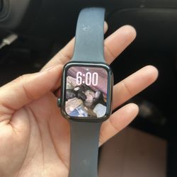 Apple Watch SE Second Generation 