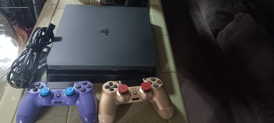 Playstation  4 Slim  