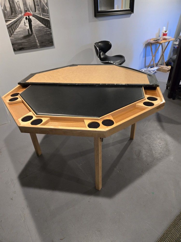 Poker Table